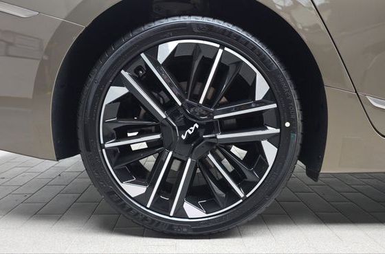 Kia K8 Signature — пробег 3 027 км — фото 5 из 5