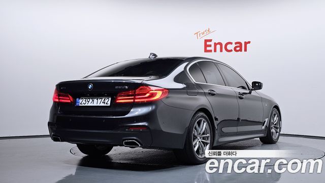 BMW 5-Series 520d xDrive M Sport Package Plus — пробег 140 564 км — фото 2 из 5