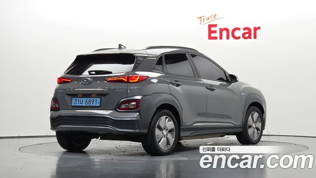Hyundai Kona Premium — пробег 108 078 км — фото 2 из 5