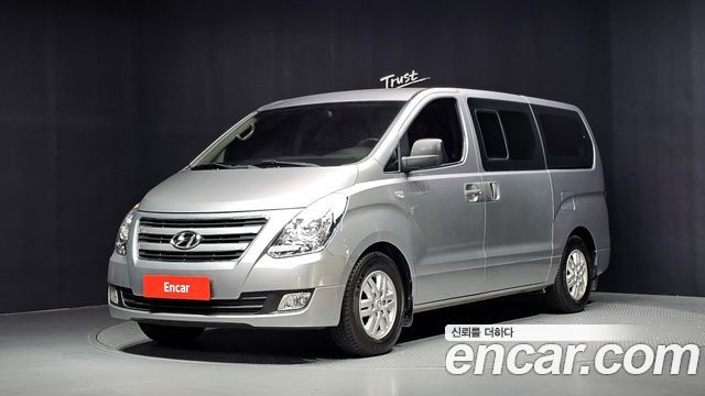 Hyundai Starex 12-Seater Wagon Smart — пробег 103 916 км — фото 1 из 5