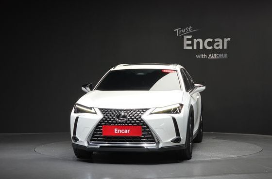 Lexus UX 2.0 2WD — пробег 10 196 км — фото 3 из 5