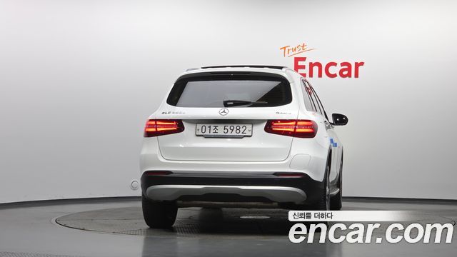 Mercedes-Benz GLC-Class GLC350e 4MATIC Premium — пробег 98 255 км — фото 4 из 5