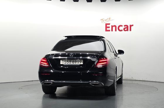 Mercedes-Benz E-Class E450 4MATIC Exclusive — пробег 153 445 км — фото 4 из 5