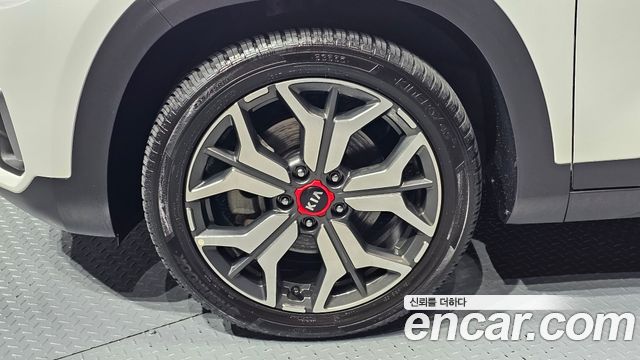 Kia Seltos из Кореи Encar