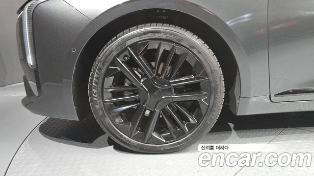 Kia K8 Signature Black — пробег 12 100 км — фото 5 из 5