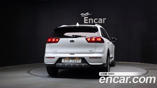 Kia Niro из Кореи Encar
