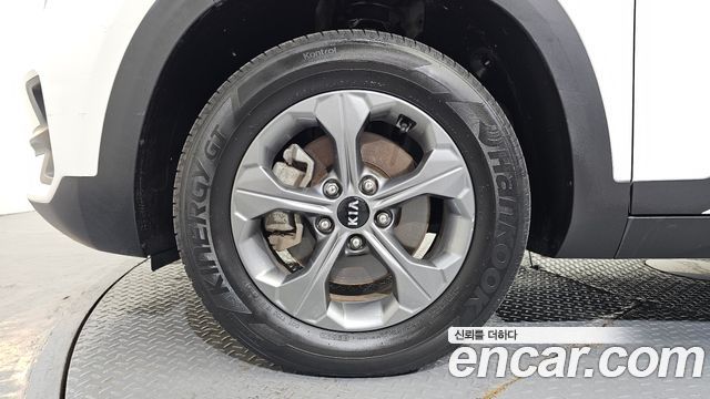 Kia Seltos из Кореи Encar