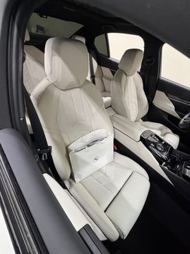 BMW 5-Series 520i M Sport — пробег 7 870 км — фото 2 из 3