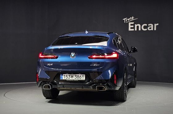 BMW X4 xDrive20i M Sport — пробег 95 680 км — фото 4 из 5