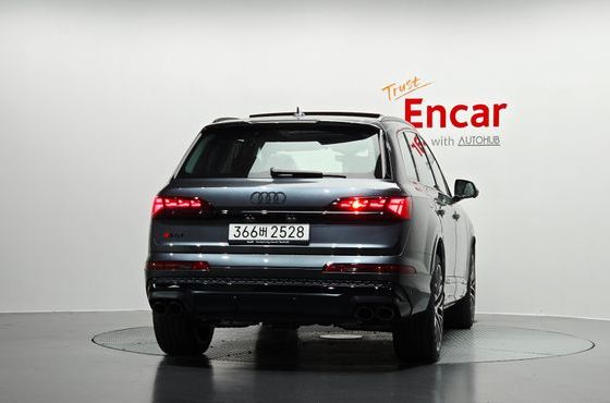 Audi SQ7 4.0 TFSI Quattro — пробег 29 км — фото 4 из 5