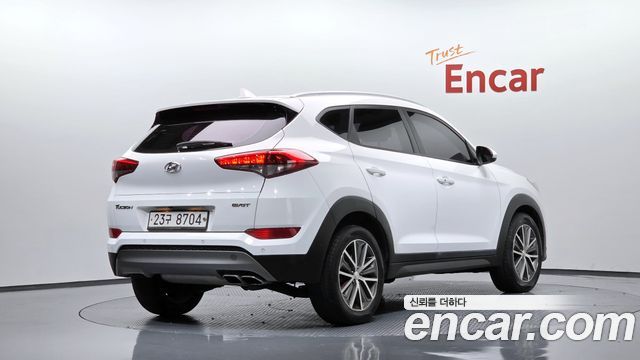 Hyundai Tucson Diesel 2.0 2WD Premium — пробег 186 931 км — фото 2 из 5