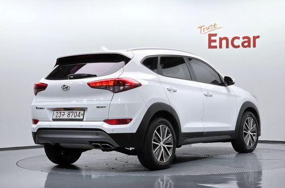 Hyundai Tucson Diesel 2.0 2WD Premium — пробег 186 931 км — фото 2 из 5