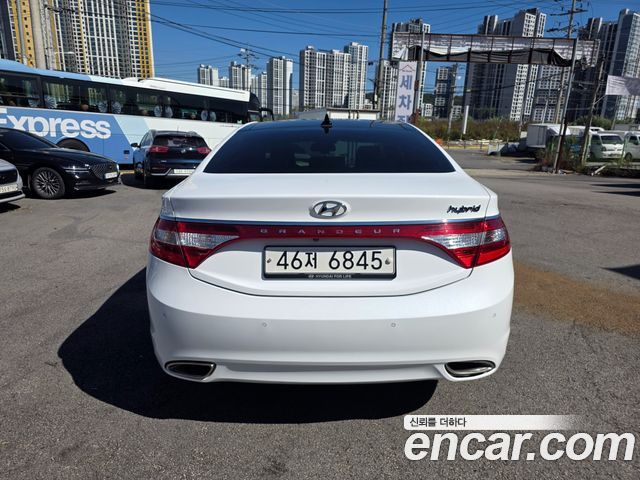 Hyundai Grandeur Premium — пробег 124 142 км — фото 4 из 5
