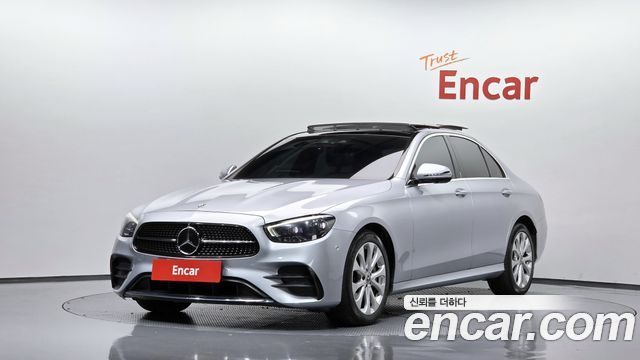 Mercedes-Benz E-Class E350 4MATIC AMG Line — пробег 106 501 км — фото 1 из 5