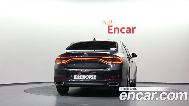 Hyundai Grandeur Exclusive Special — пробег 206 660 км — фото 4 из 5
