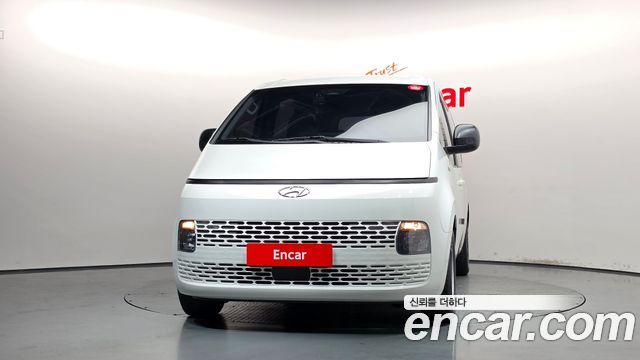 Hyundai Staria Tourer 11-Seater Smart — пробег 69 942 км — фото 3 из 5