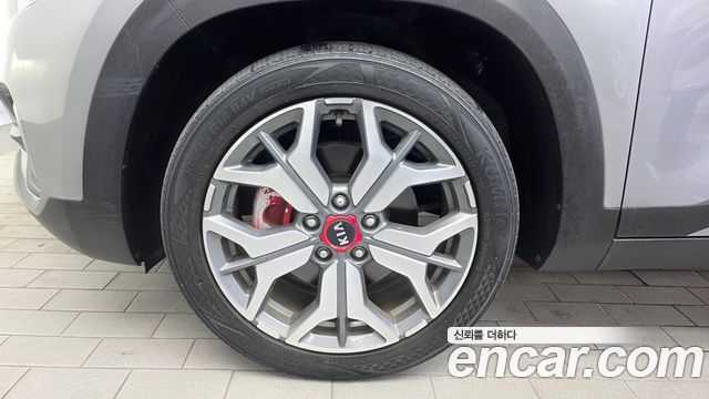 Kia Seltos из Кореи Encar