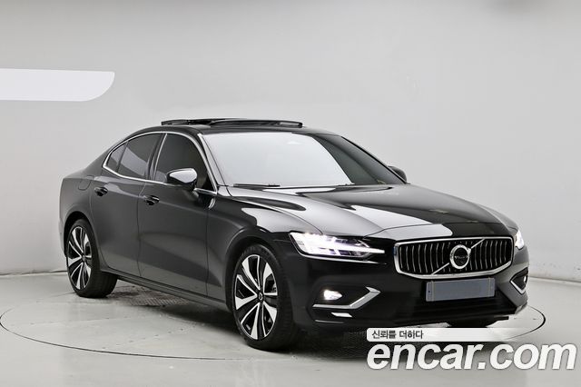 Volvo S60 B5 Ultimate Bright — пробег 23 657 км — фото 3 из 5