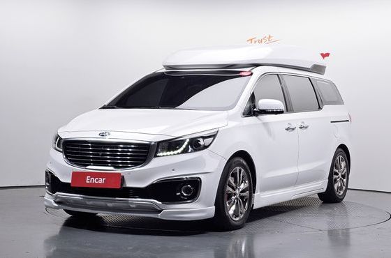 Kia Carnival 9-seater Hi-Limousine Noblesse — пробег 143 050 км — фото 1 из 5