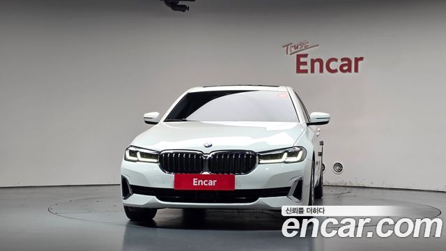 BMW 5-Series 520i Luxury — пробег 70 990 км — фото 3 из 5