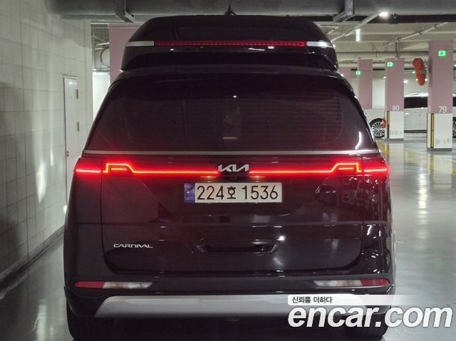 Kia Carnival Gasoline 7-Seater Hi-Limousine Signature — пробег 19 000 км — фото 4 из 5