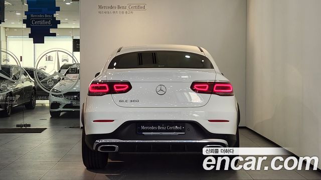 Mercedes-Benz GLC-Class GCL300 4MATIC Coupe — пробег 21 585 км — фото 4 из 5