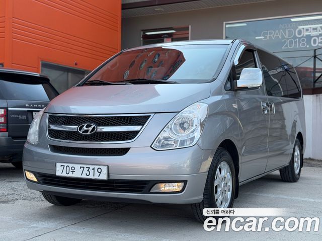 Hyundai Starex 12-Seater Wagon CVX Luxury — пробег 344 092 км — фото 1 из 5