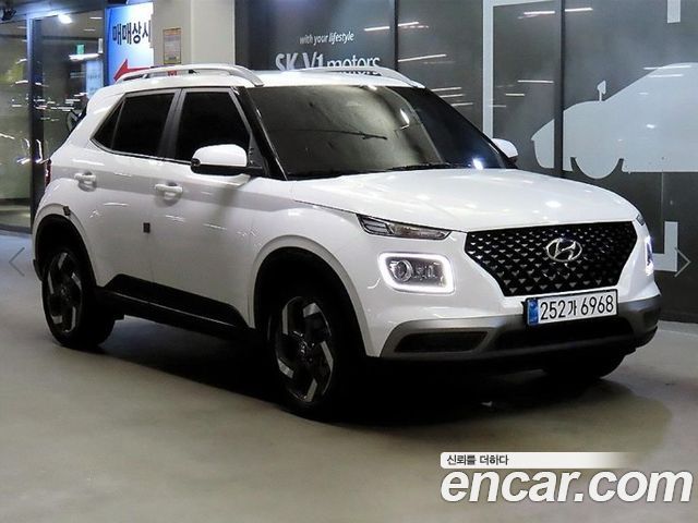 Hyundai Venue 1.6 Flux — пробег 6 352 км — фото 1 из 5