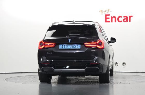 BMW iX3 M Sports — пробег 55 481 км — фото 4 из 5