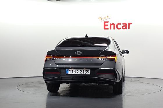 Hyundai AVANTE 1.6 Inspiration — пробег 9 013 км — фото 4 из 5