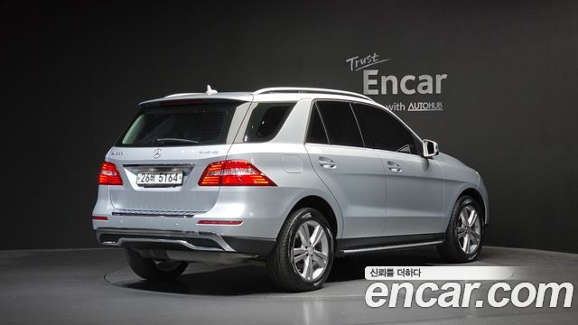 Mercedes-Benz M-class ML350 BlueTEC 4MATIC — пробег 159 440 км — фото 2 из 5