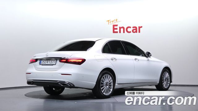 Mercedes-Benz E-Class из Кореи Encar