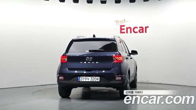 Hyundai Venue 1.6 Flux — пробег 1 654 км — фото 4 из 5