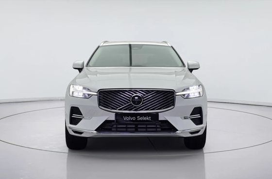 Volvo XC60 T8 Ultra Bright — пробег 1 555 км — фото 2 из 5