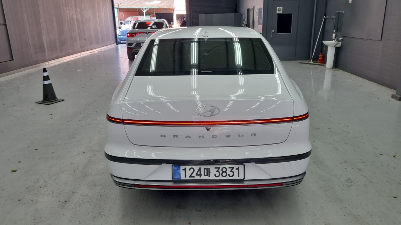 Hyundai Grandeur из Кореи Encar