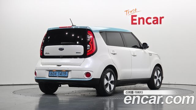 Kia Soul EV — пробег 77 703 км — фото 2 из 5