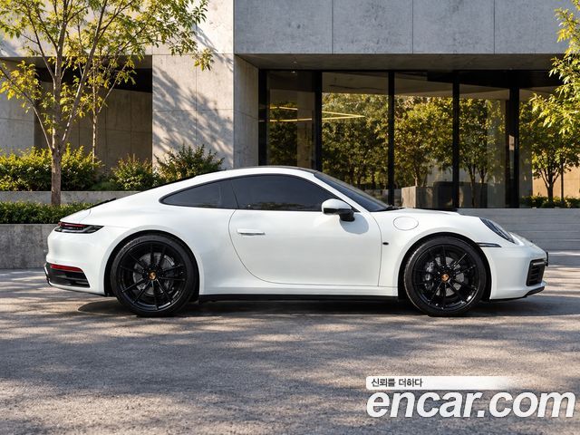 Porsche 911 Carrera — пробег 8 250 км — фото 4 из 5