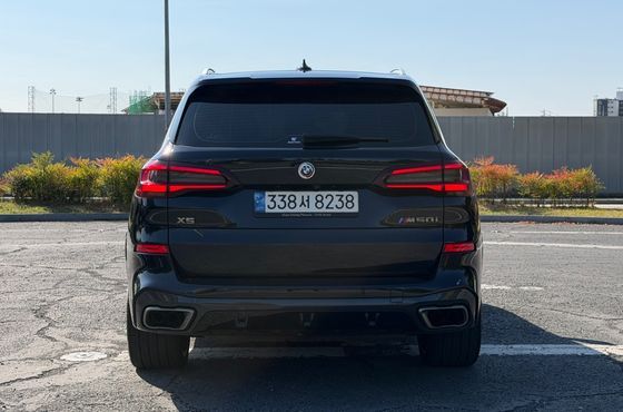 BMW X5 M50i — пробег 78 400 км — фото 4 из 5