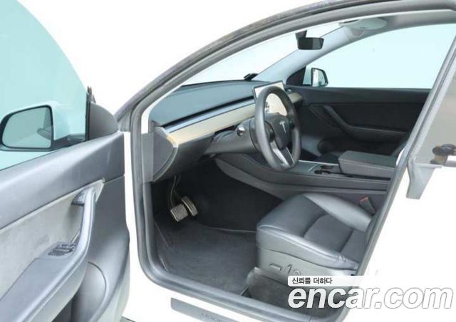 Tesla Model Y Long Range AWD — пробег 79 835 км — фото 4 из 5