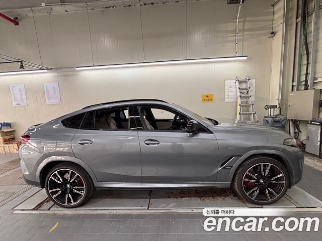BMW X6 M60i — пробег 4 160 км — фото 2 из 5
