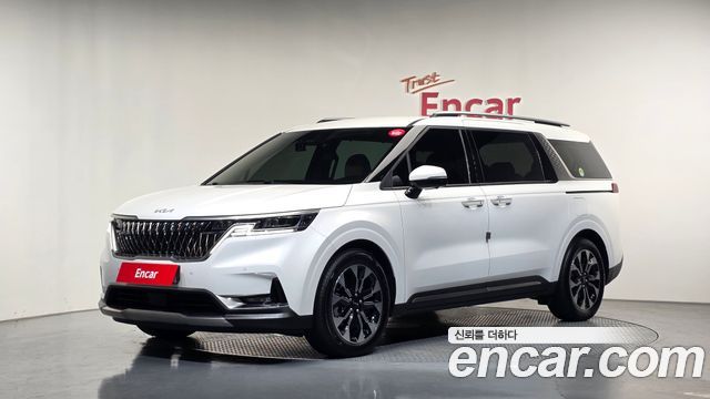 Kia Carnival Diesel 9-Seater Signature — пробег 32 486 км — фото 1 из 5