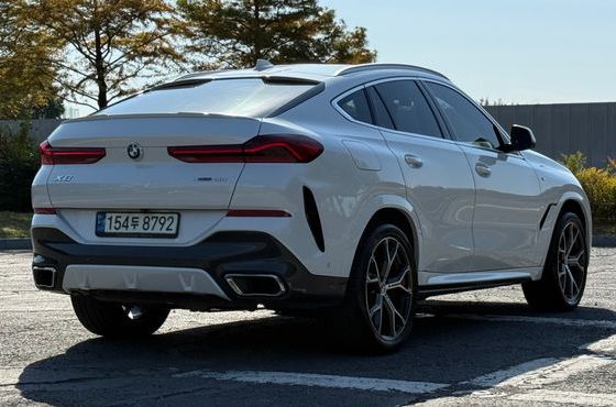 BMW X6 xDrive40i M Sport — пробег 55 550 км — фото 2 из 5