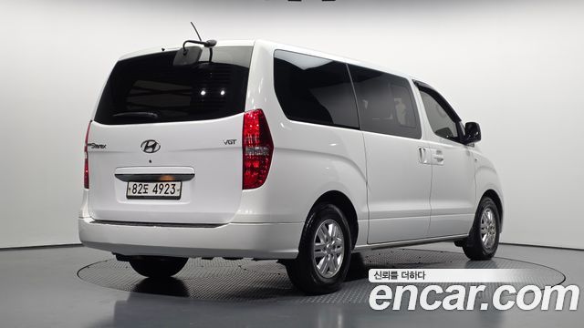 Hyundai Starex 5-Seater VAN Smart — пробег 282 802 км — фото 2 из 5