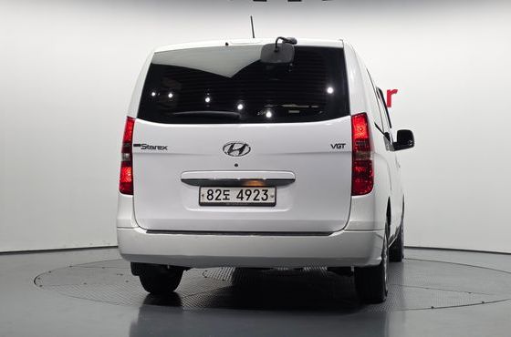 Hyundai Starex 5-Seater VAN Smart — пробег 282 802 км — фото 4 из 5