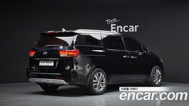 Kia Carnival из Кореи Encar