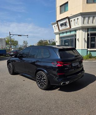 BMW X5 xDrive 30d M Sport — пробег 5 950 км — фото 2 из 5