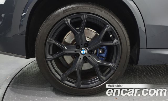 BMW X5 xDrive 40i M Sport — пробег 89 475 км — фото 5 из 5