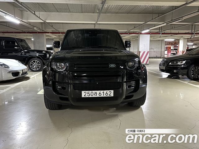 Land Rover Defender 110 D250 SE — пробег 89 000 км — фото 2 из 5