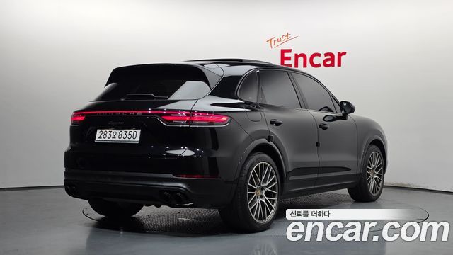 Porsche Cayenne 3.0 PLATINUM EDITION — пробег 52 174 км — фото 2 из 5