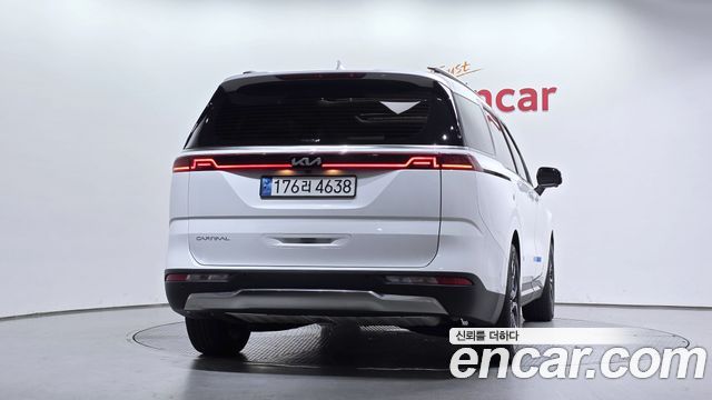 Kia Carnival Diesel 9-Seater Signature — пробег 56 771 км — фото 4 из 5